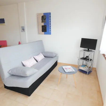 아파트 La Platja 3c Apto. Con Un Dormitorio, 200m Playa Y Plaza De Parking